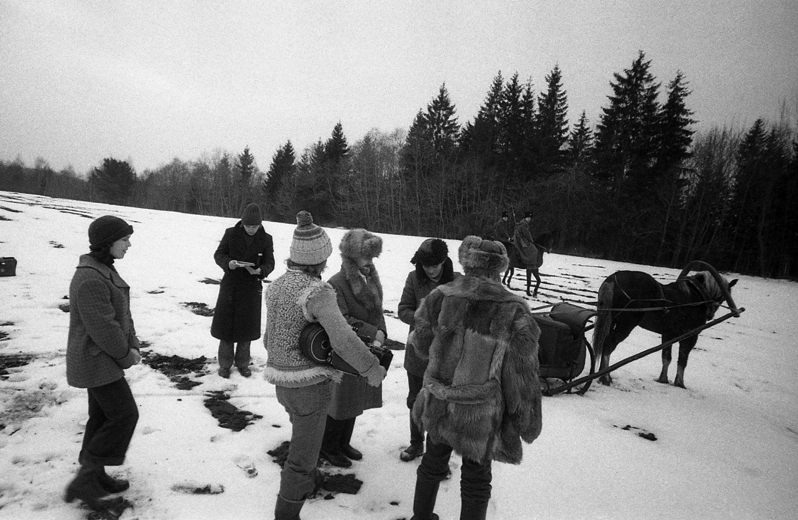 Kutsari ja mõisniku kohtumine põllul. Filmivõtted.