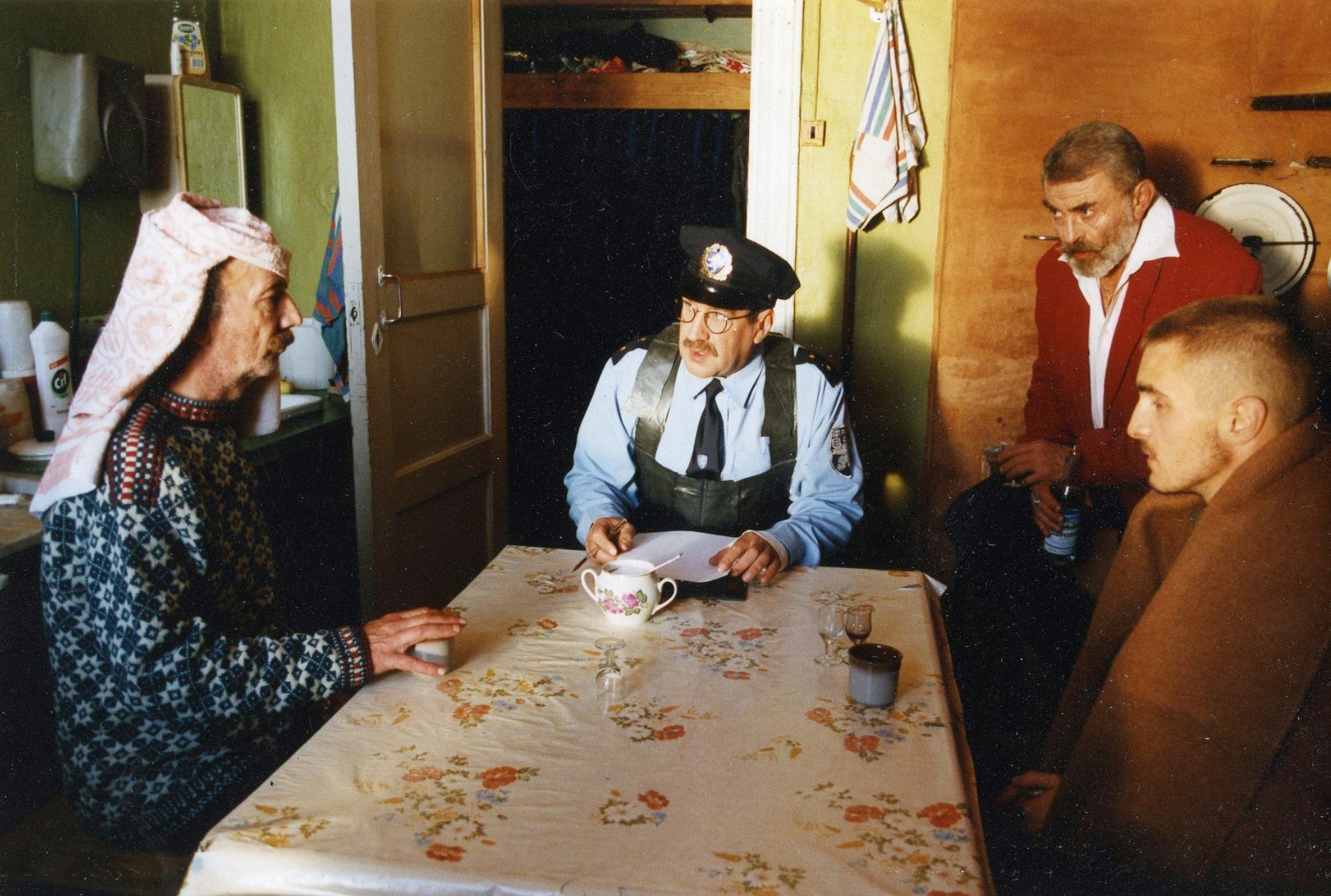 Põgenik Verdi osas Herardo Contreras, konstaabel Tali osas Guido Kangur, Stepan Silini osas Jevgeni Gaitšuk, põgenik Giuseppe osas Ragnar Reitsakas - Foto Tõnu Talivee