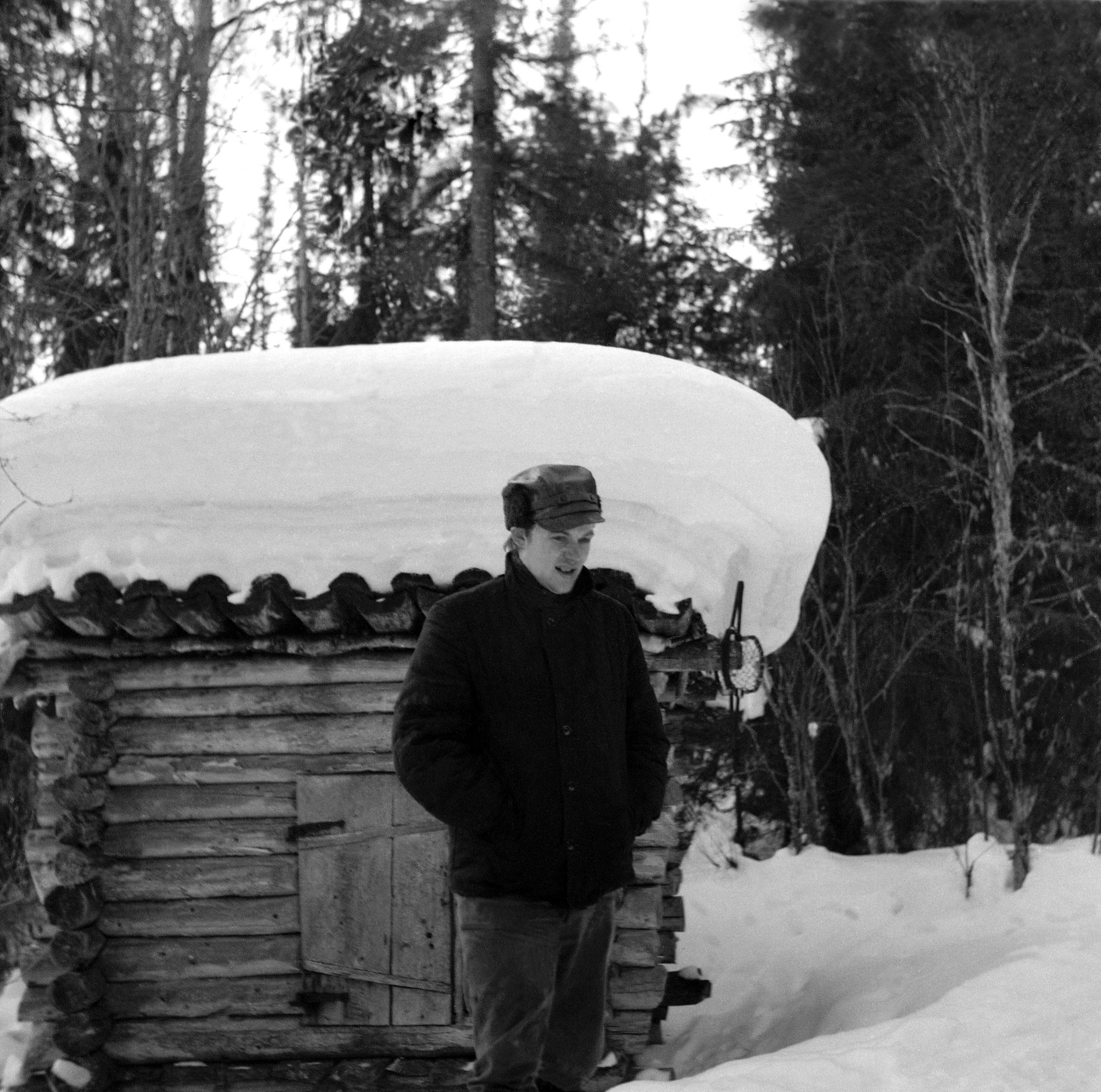 Filmivõtetel Komis - Foto Tõnu Seilenthal