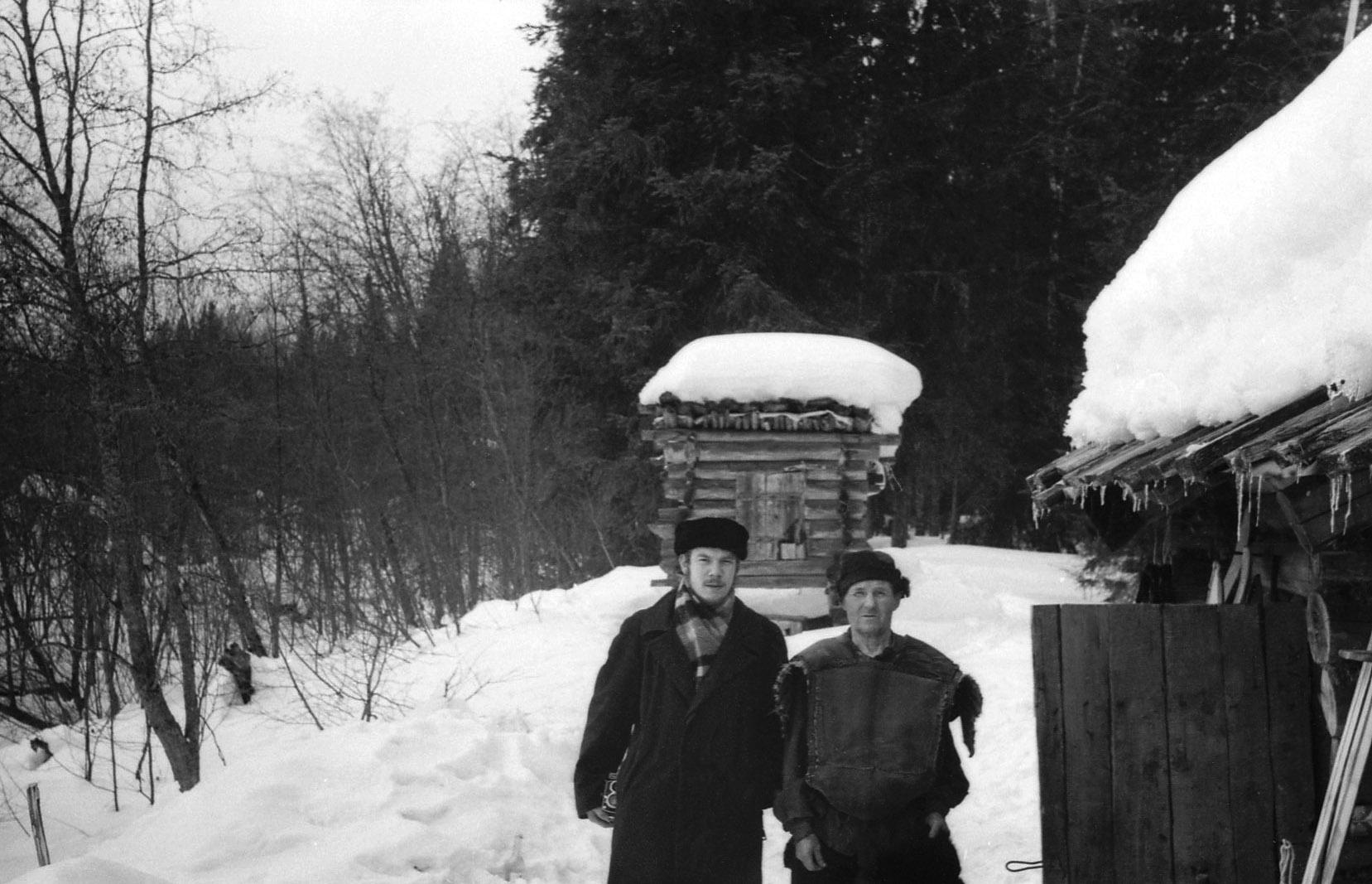 Filmivõtetel Komis - Foto Tõnu Seilenthal