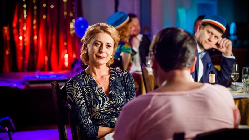 Ülle Lichtfeldt mängufilmis Klassikokkutulek (2016) - Taska Film
