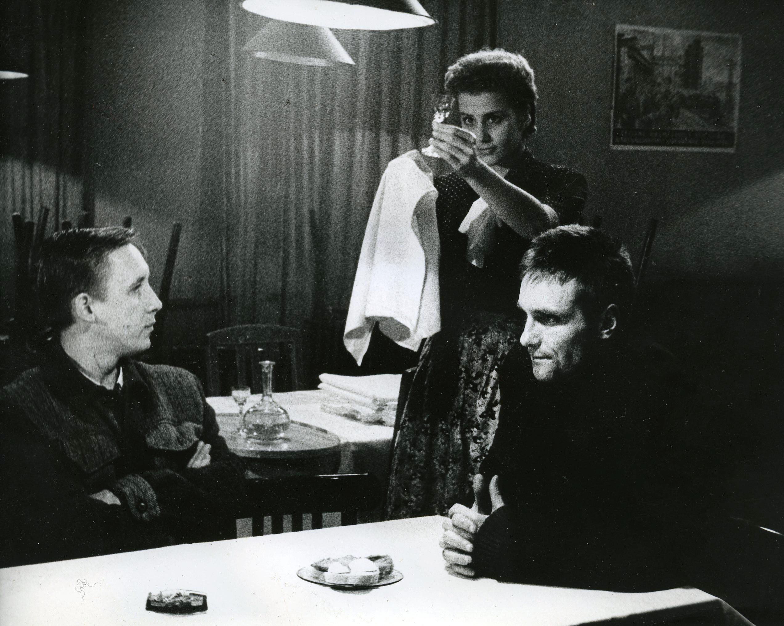 Aleksi osas Elmo Nüganen, Helgi osas Kadri Ots, Ilmari osas Erik Ruus - Foto Mikk Raude