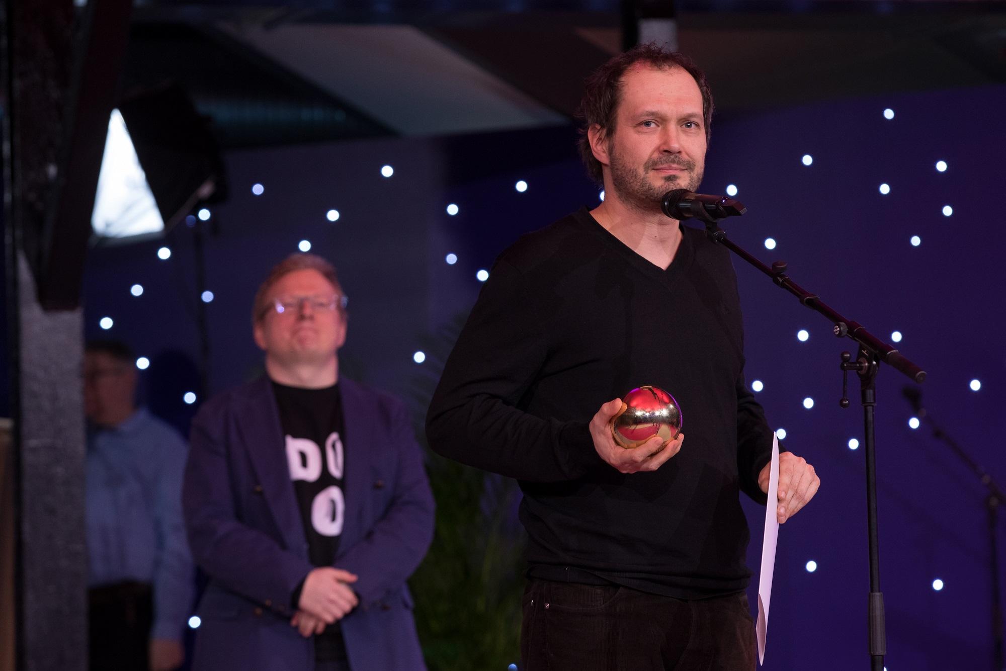 Kultuurkapitali audiovisuaalse kunsti sihtkapitali aastapreemia laureaat, aasta filmioperaator, mängufilmide Põrgu Jaan ja Mees, kes üllatas kõiki operaator Mart Taniel - Foto Egert Kamenik - Eest Kultuurkapital