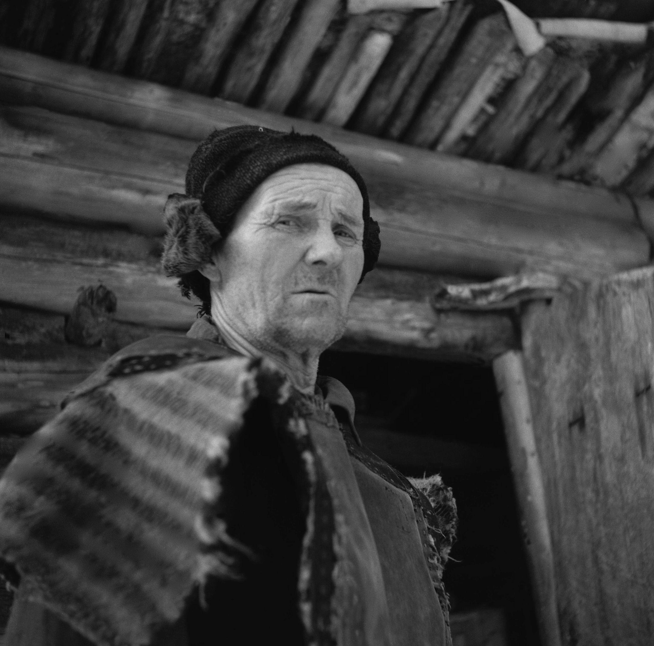 Filmivõtetel Komis - Foto Tõnu Seilenthal