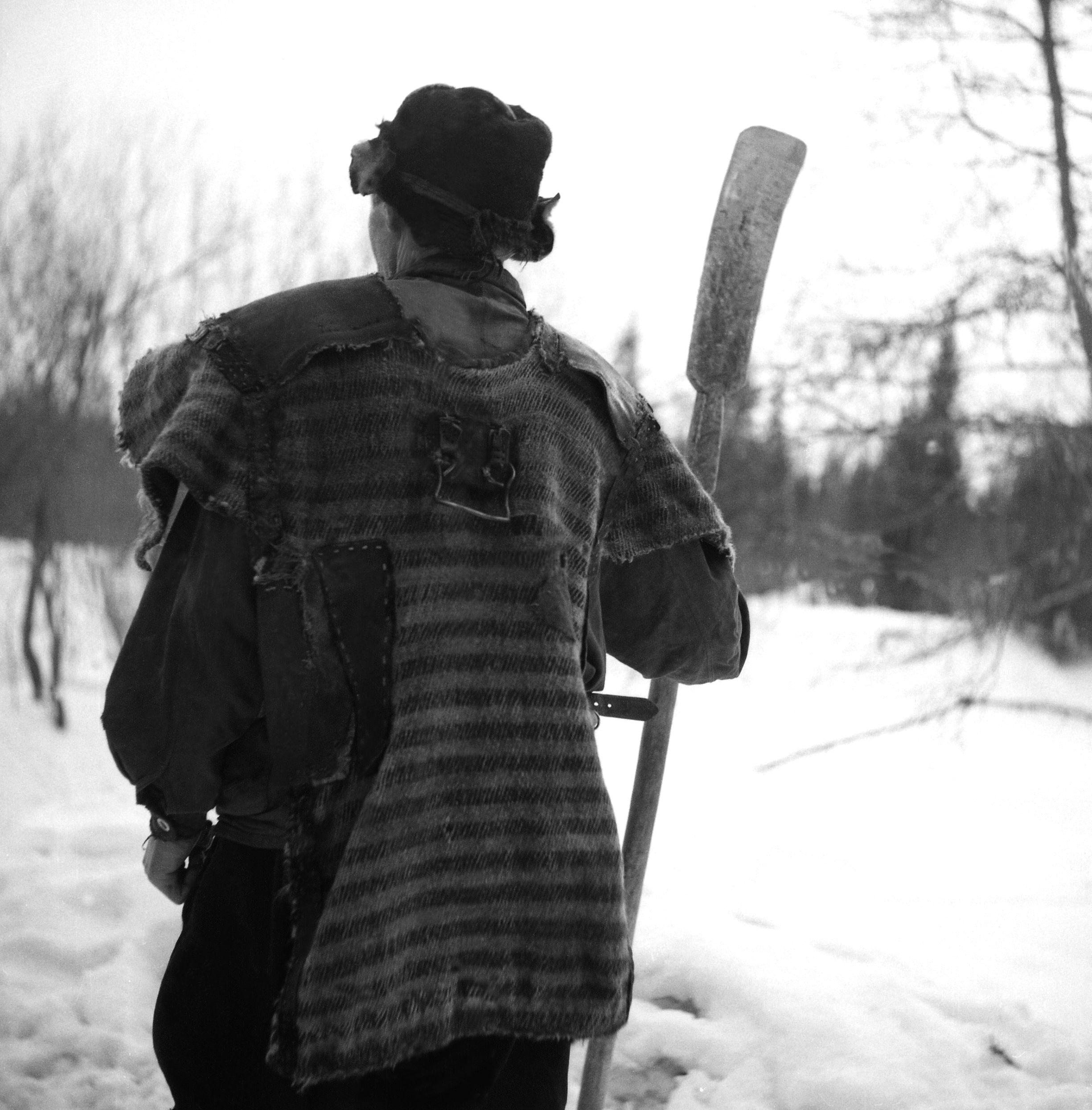 Filmivõtetel Komis - Foto Tõnu Seilenthal