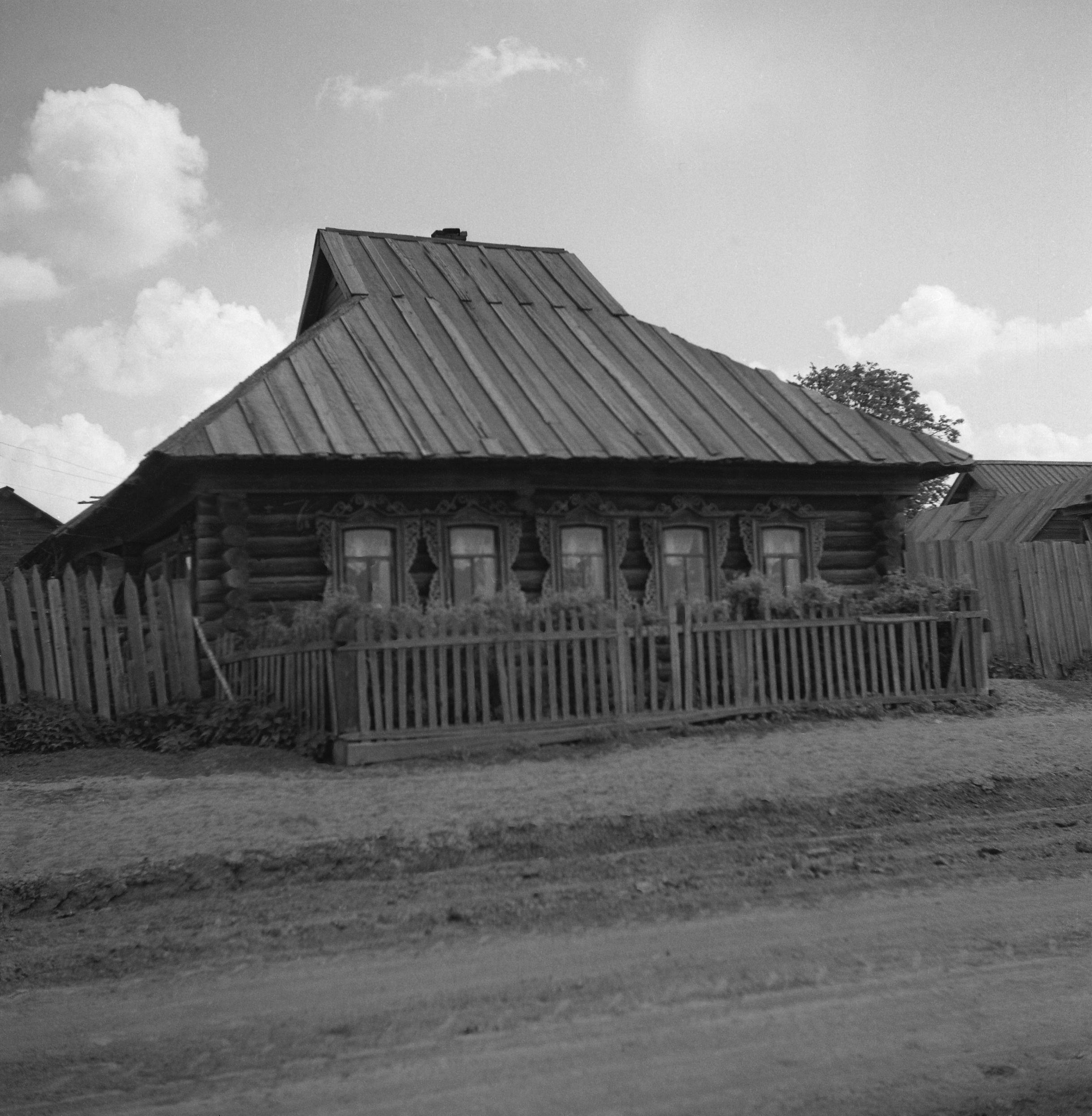 Filmivõtetel Mari külas – Foto Tõnu Seilenthal