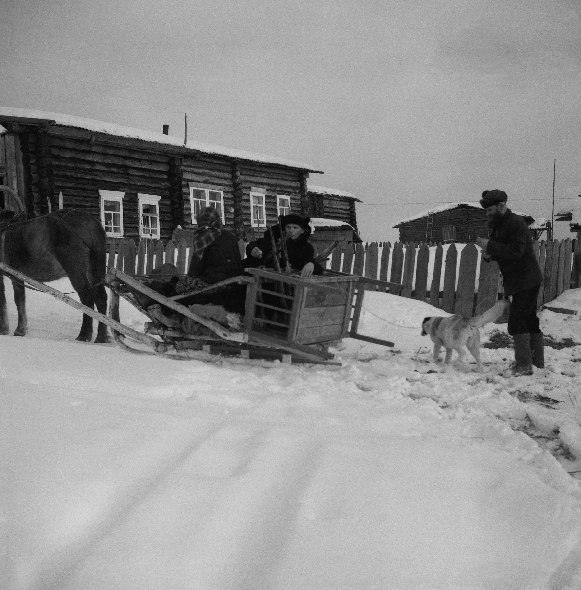 Filmivõtetel Komis - Foto Tõnu Seilenthal