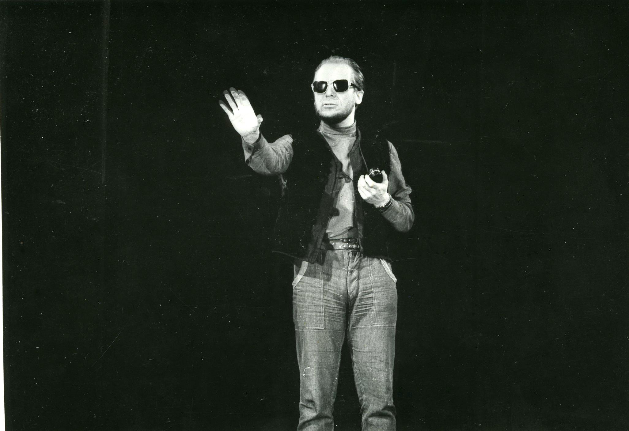 Dokumentaalfilmi „Juta Lehiste“ (1973) stsenarist ja operaator Peeter Tooming filmivõtetel
