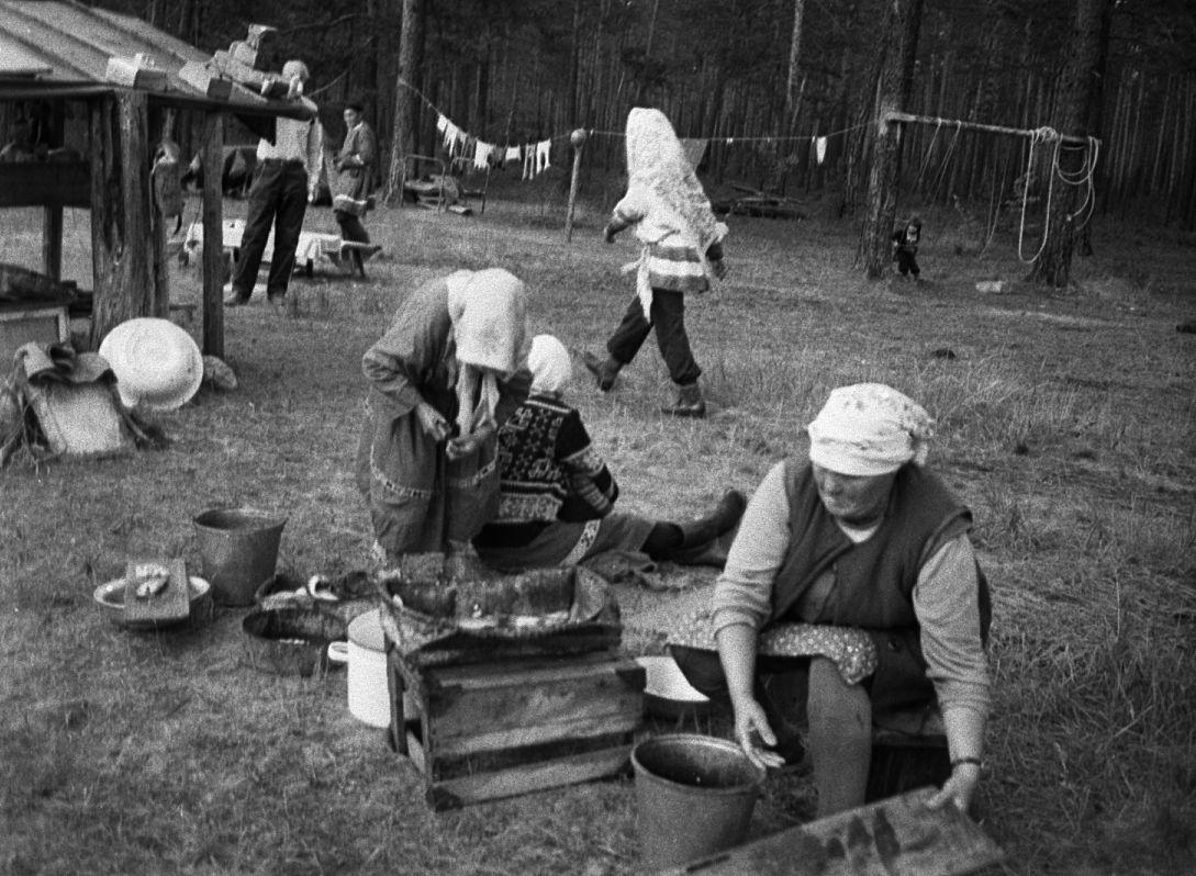 Filmigrupi söögipaus - Foto Maie Jõgi