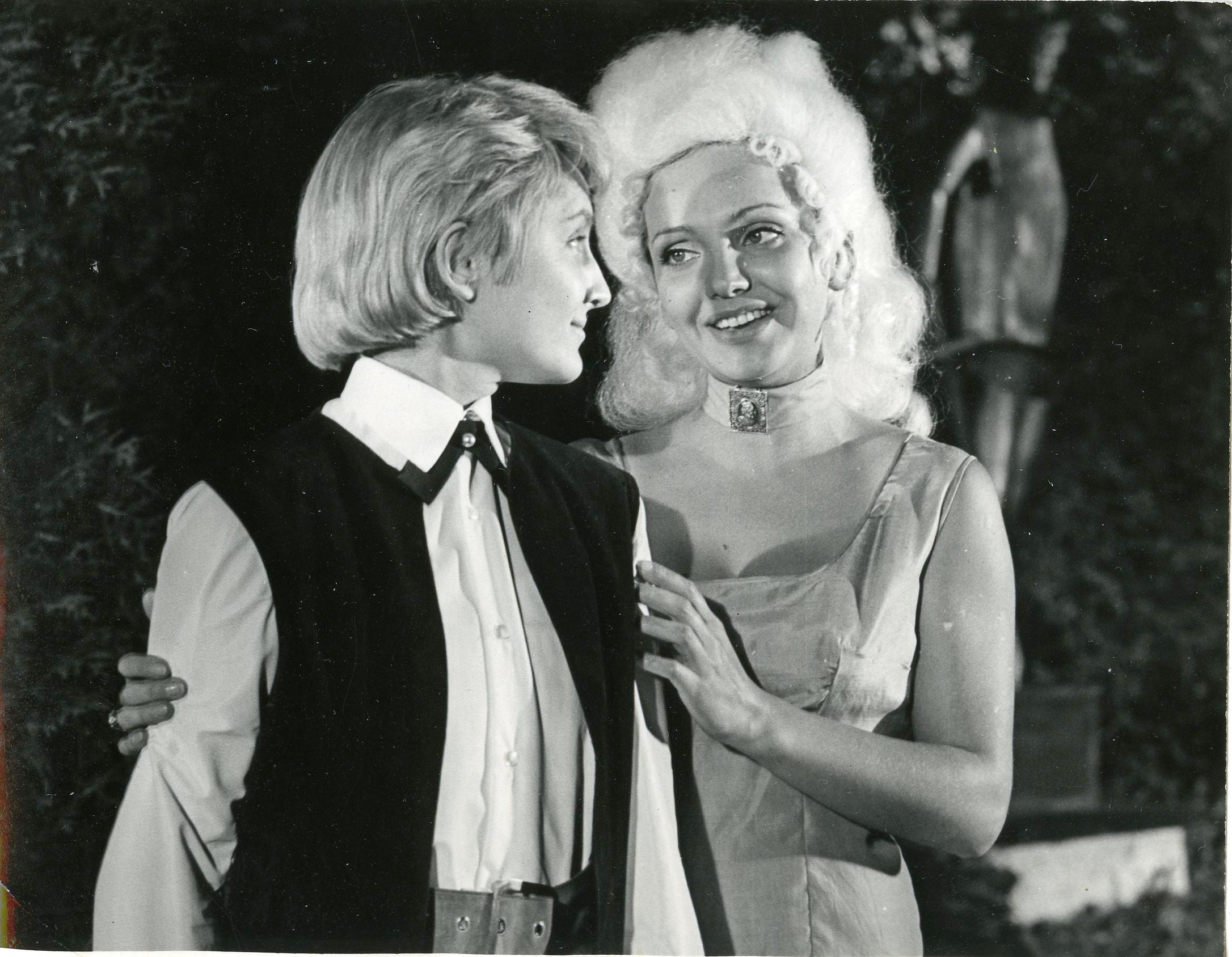 Don Juani osas Gunta Virkava, Donna Anna osas Julia Sooster