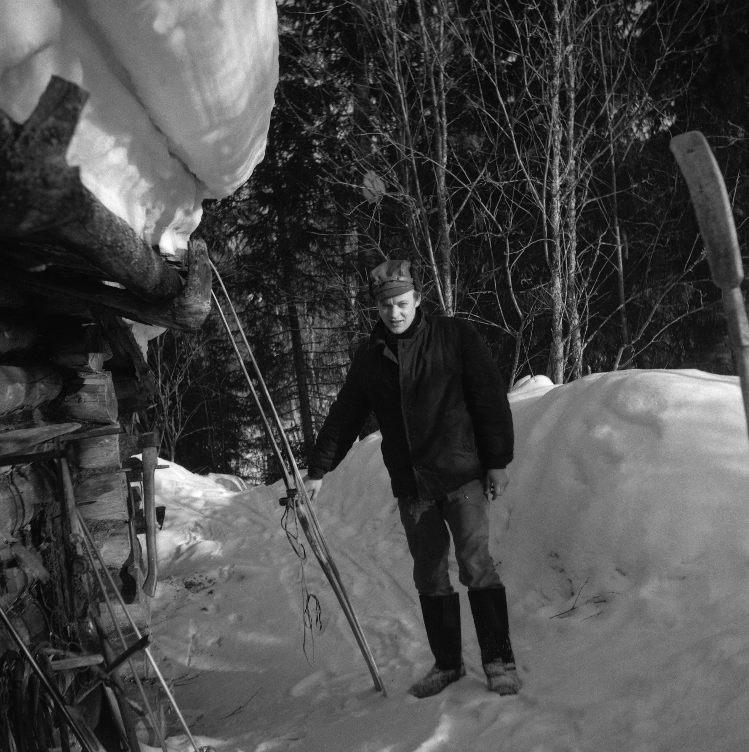 Filmivõtetel Komis - Foto Tõnu Seilenthal