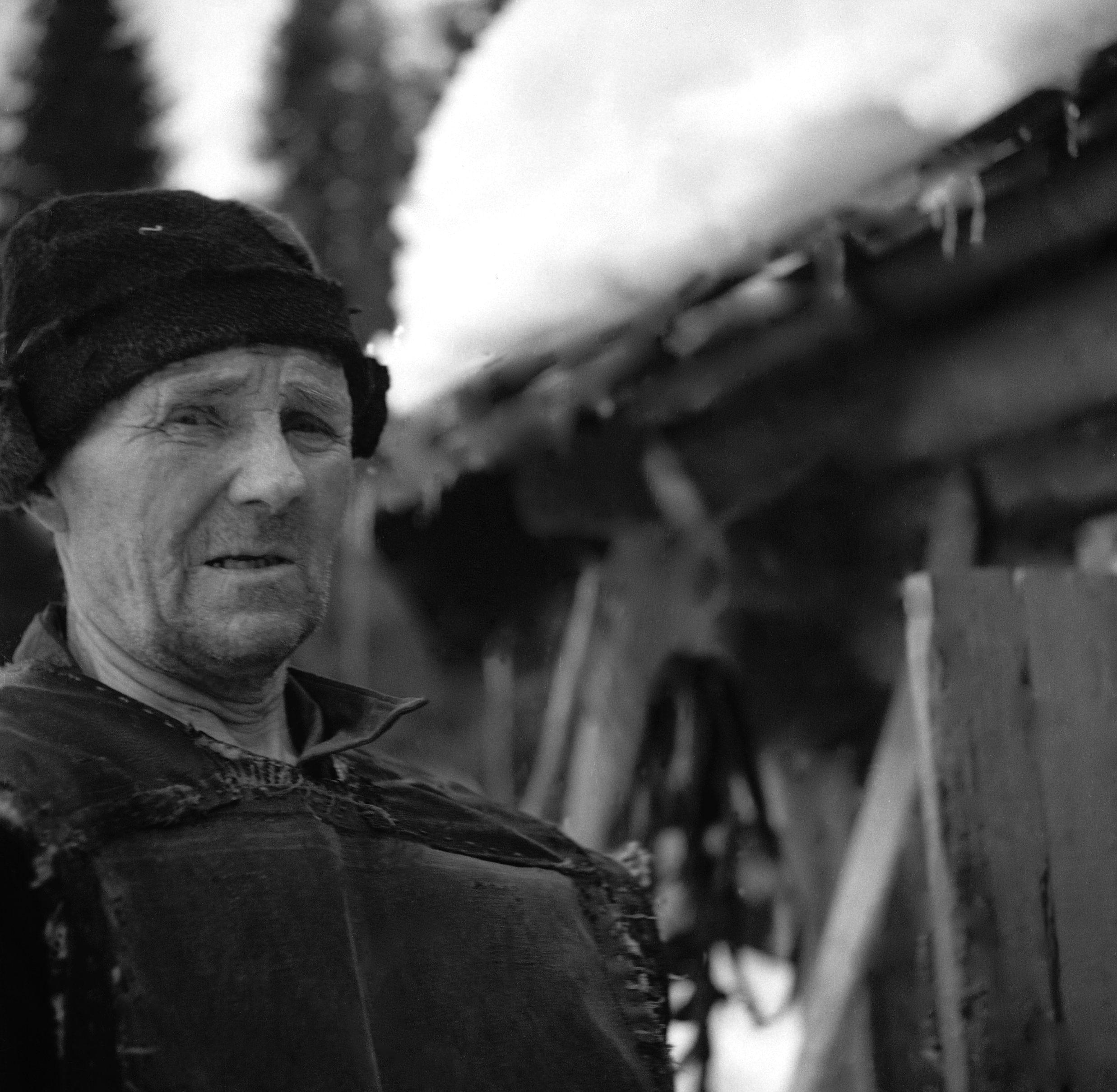 Filmivõtetel Komis - Foto Tõnu Seilenthal