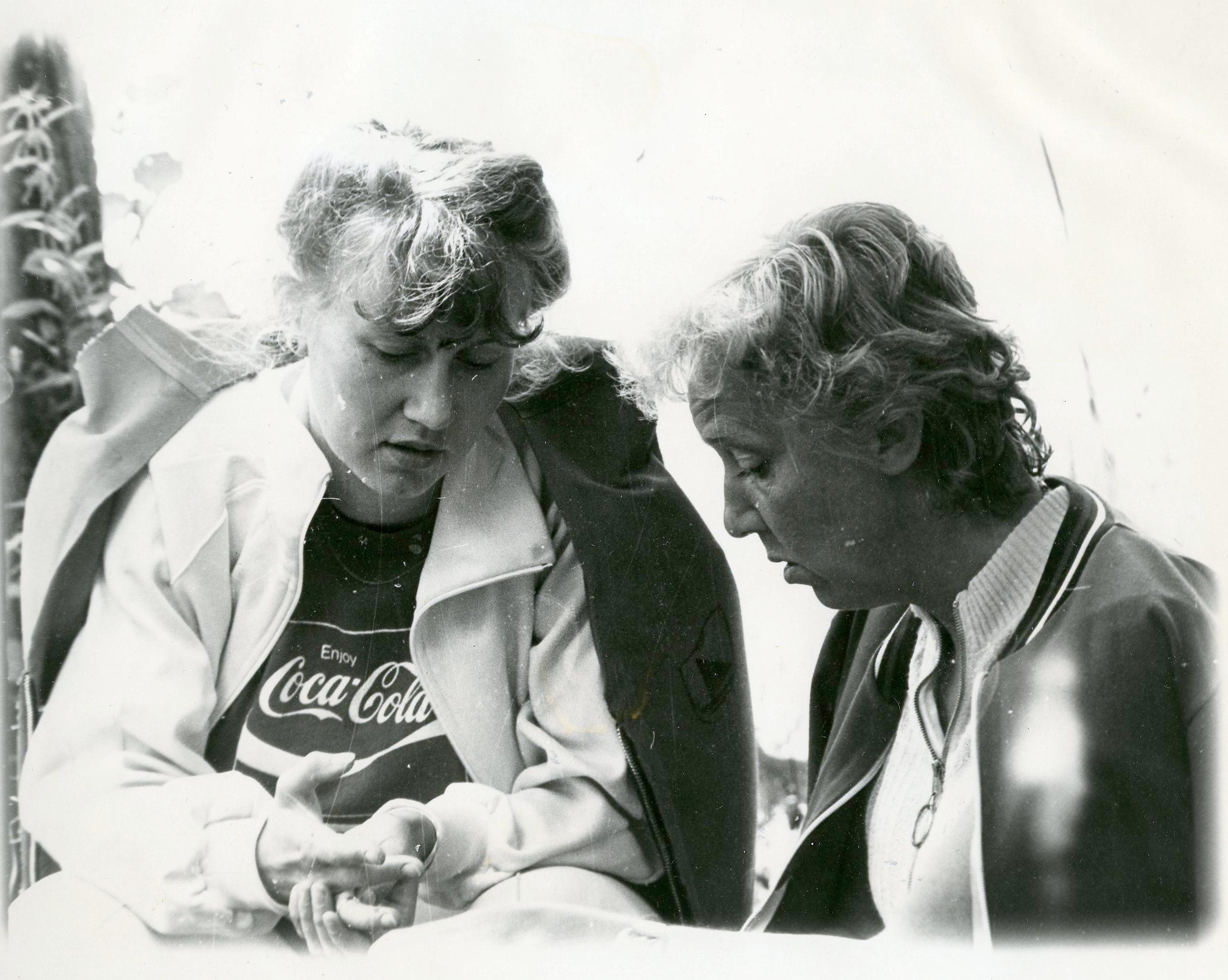 Režissööri assistendid Maret Vaadre ja Ivi-Irmgard Lorberg -  Foto Kadi Talpsepp