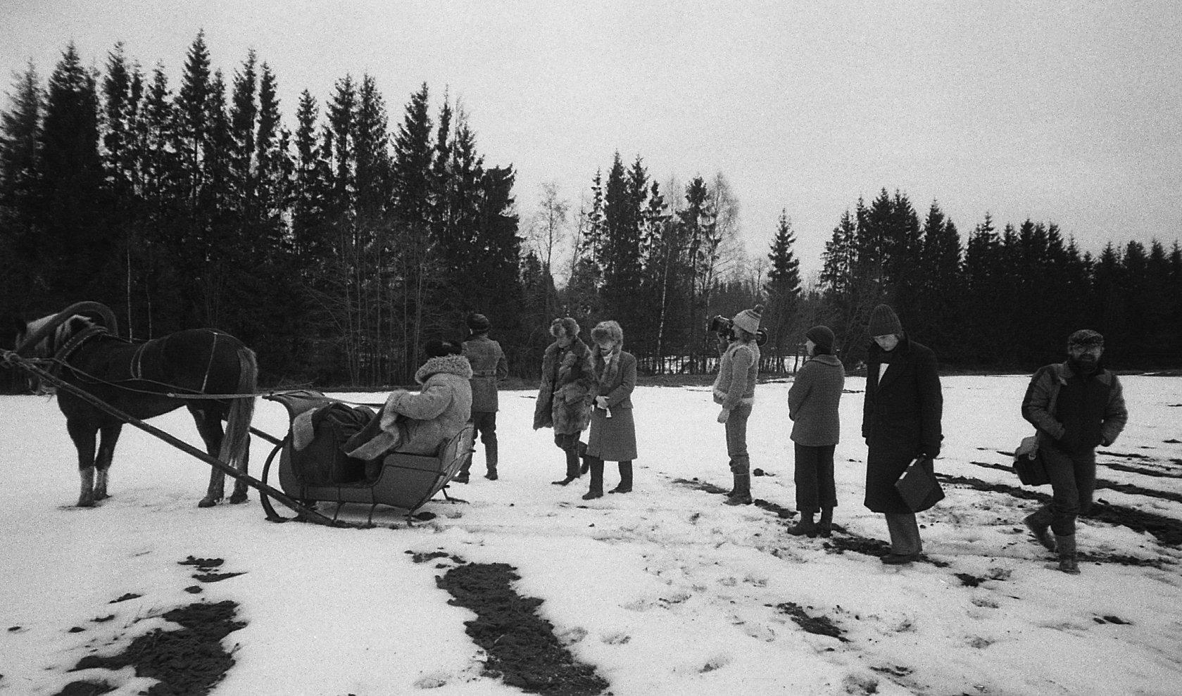 Kutsari ja mõisniku kohtumine põllul. Filmivõtted.