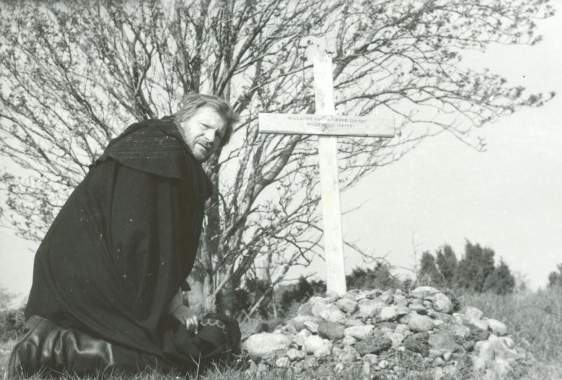 Filmivõtetel Mohni saarel. Clemeti osatäitja Juosaz Budraitis - Foto Kadi Talpsepp
