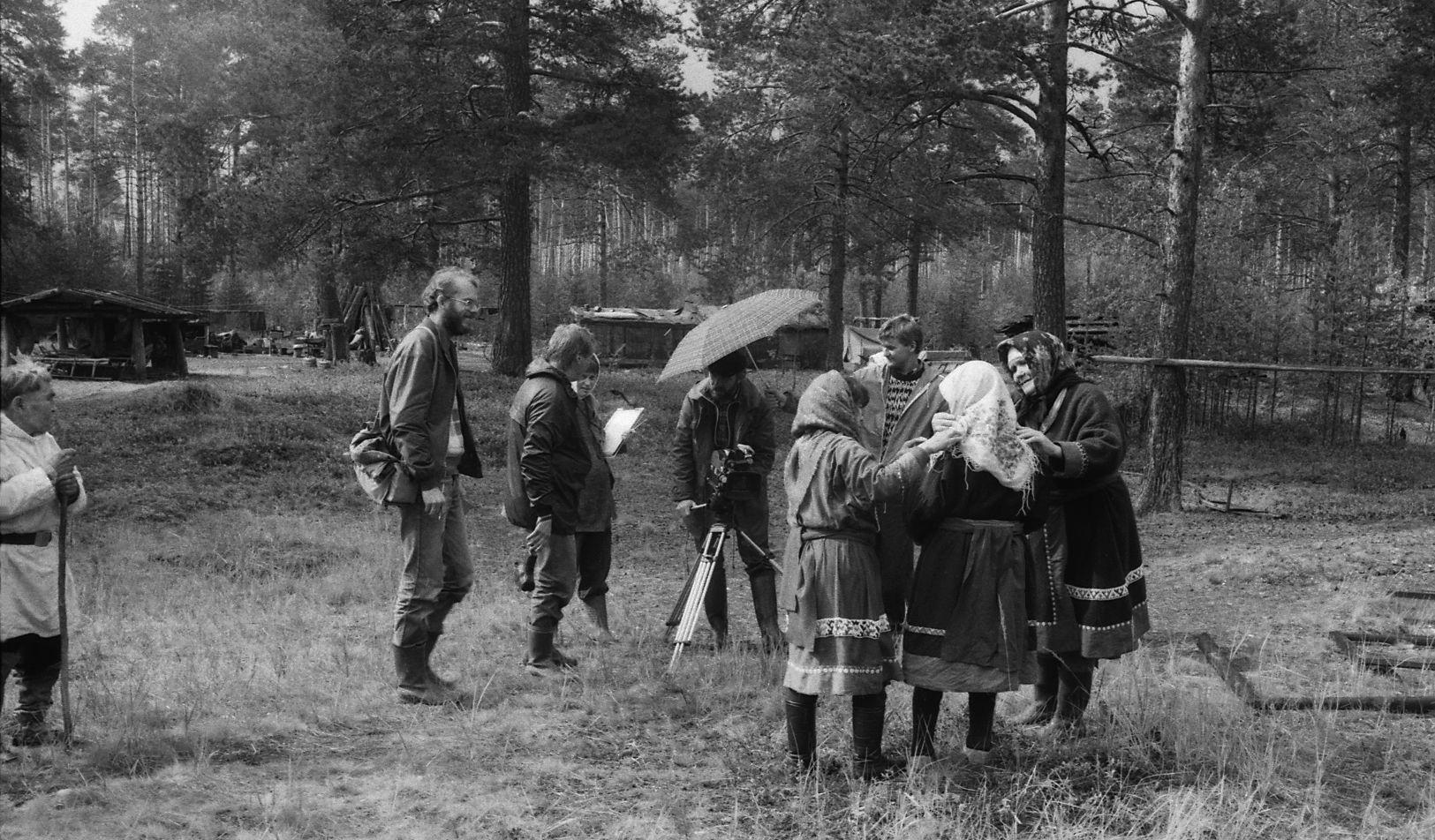 Tõltšinite juures (1988) - Foto Enn Säde