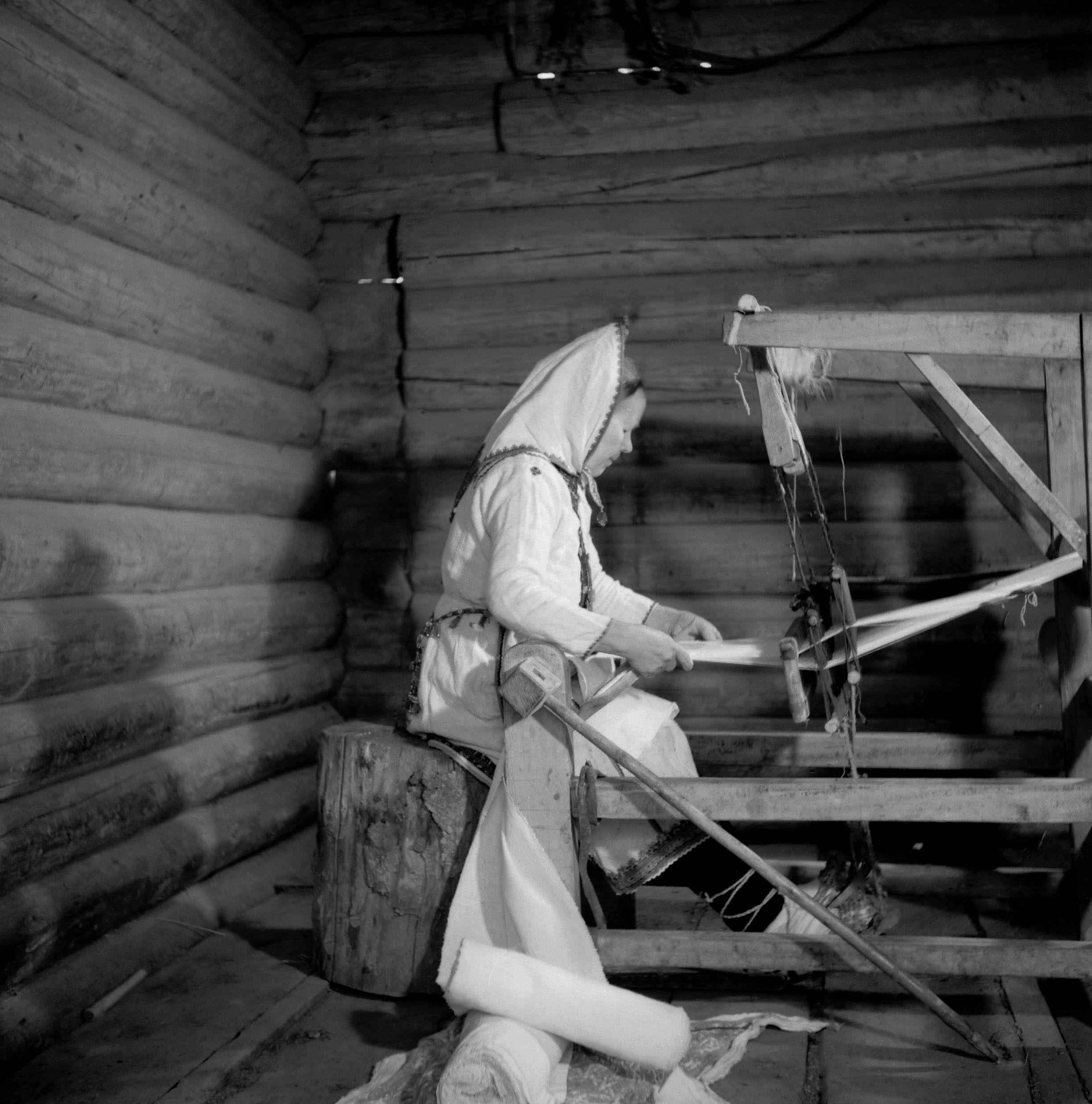 Filmivõtetel Mari külas – Foto Tõnu Seilenthal