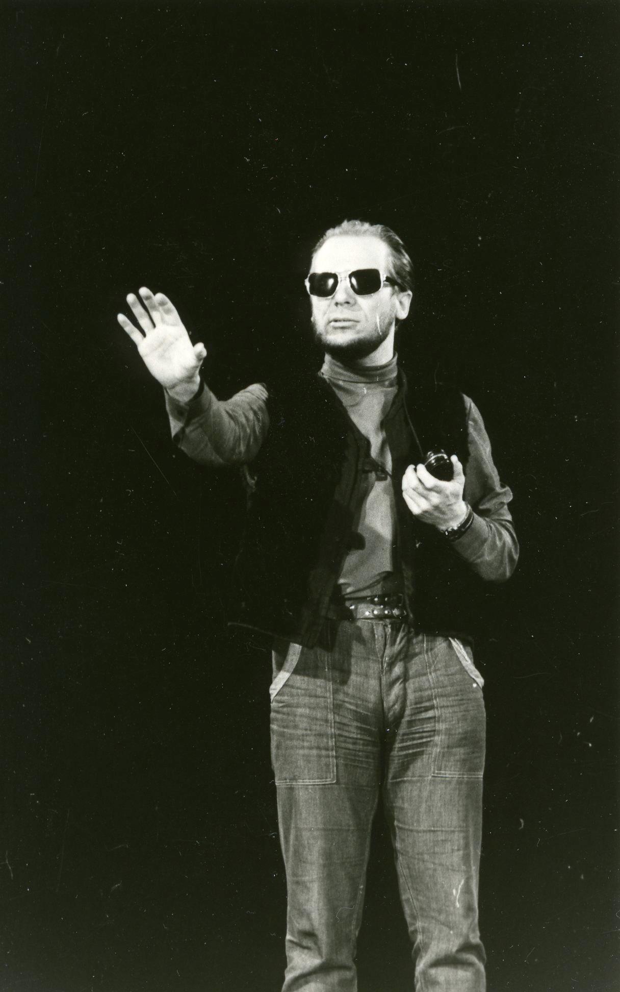 Dokumentaalfilmi „Juta Lehiste“ (1973) stsenarist ja operaator Peeter Tooming filmivõtetel