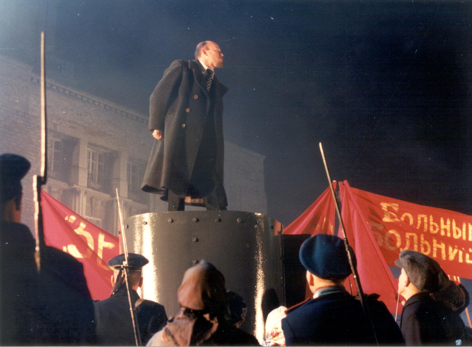 Lenini osas Viktor Suhhorukov 
