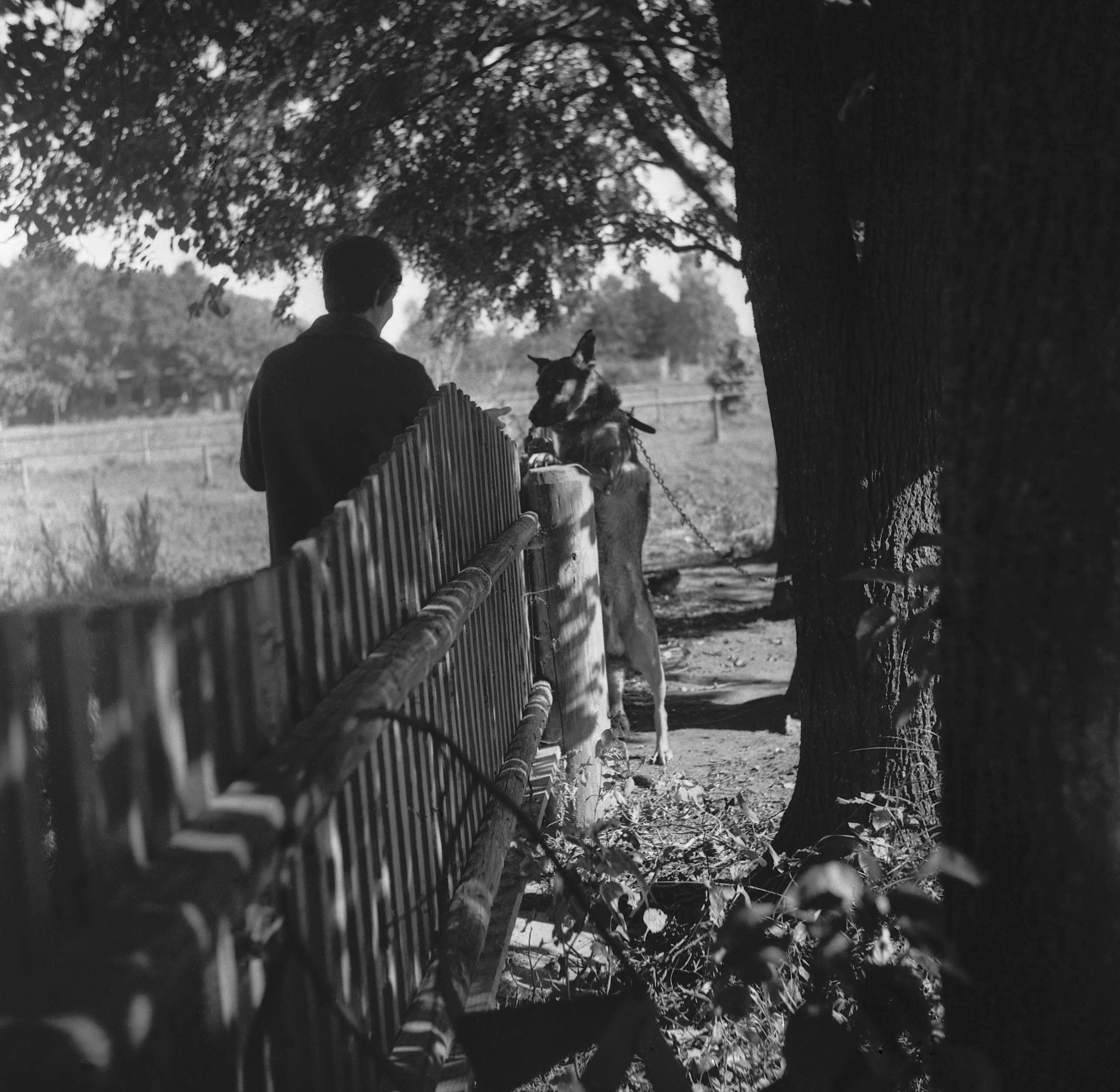 Filmivõtetel Mari külas – Foto Tõnu Seilenthal