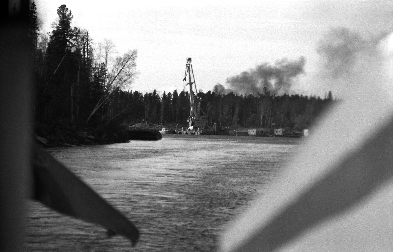 Filmigrupi laevasõit, maastikud, vahepeatus  (1985) - Foto Enn Säde