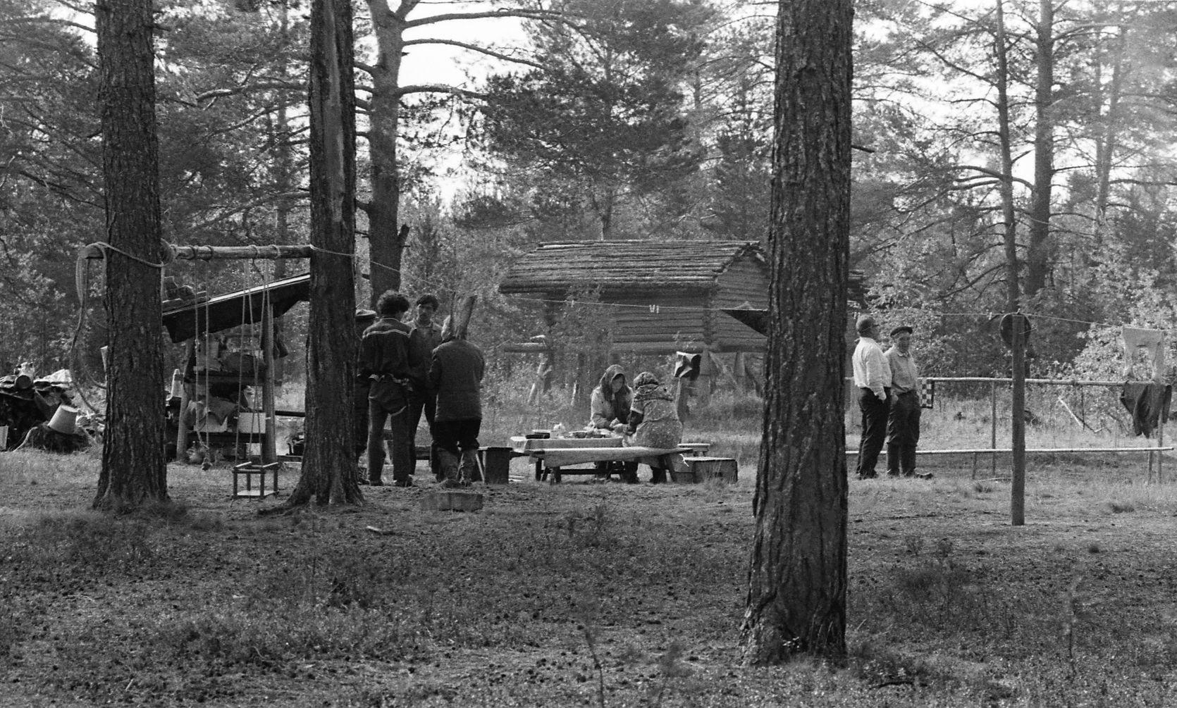 Filmivõtete argipäevad (1988) - Foto Enn Säde