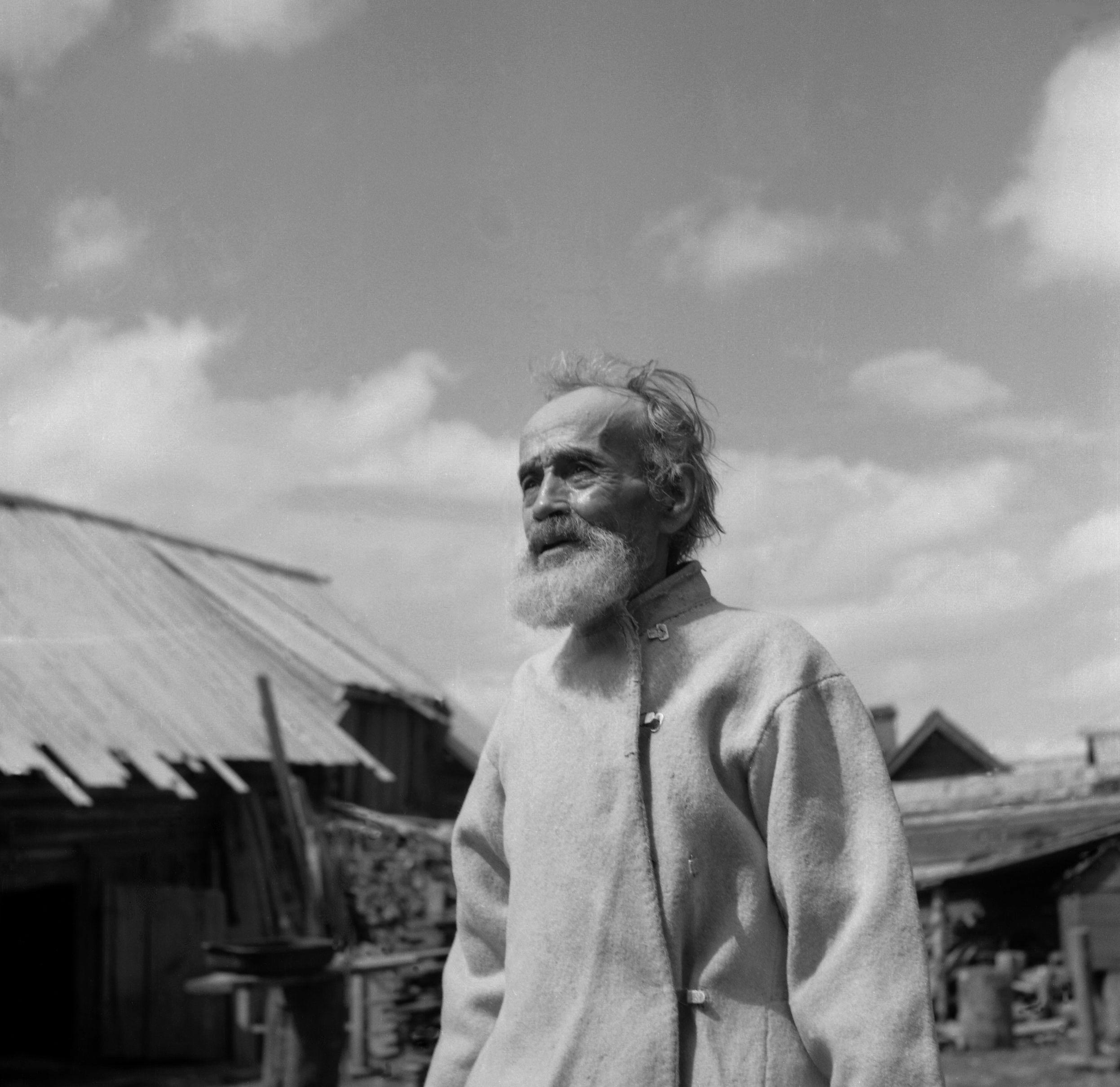 Filmivõtetel Mari külas – Foto Tõnu Seilenthal