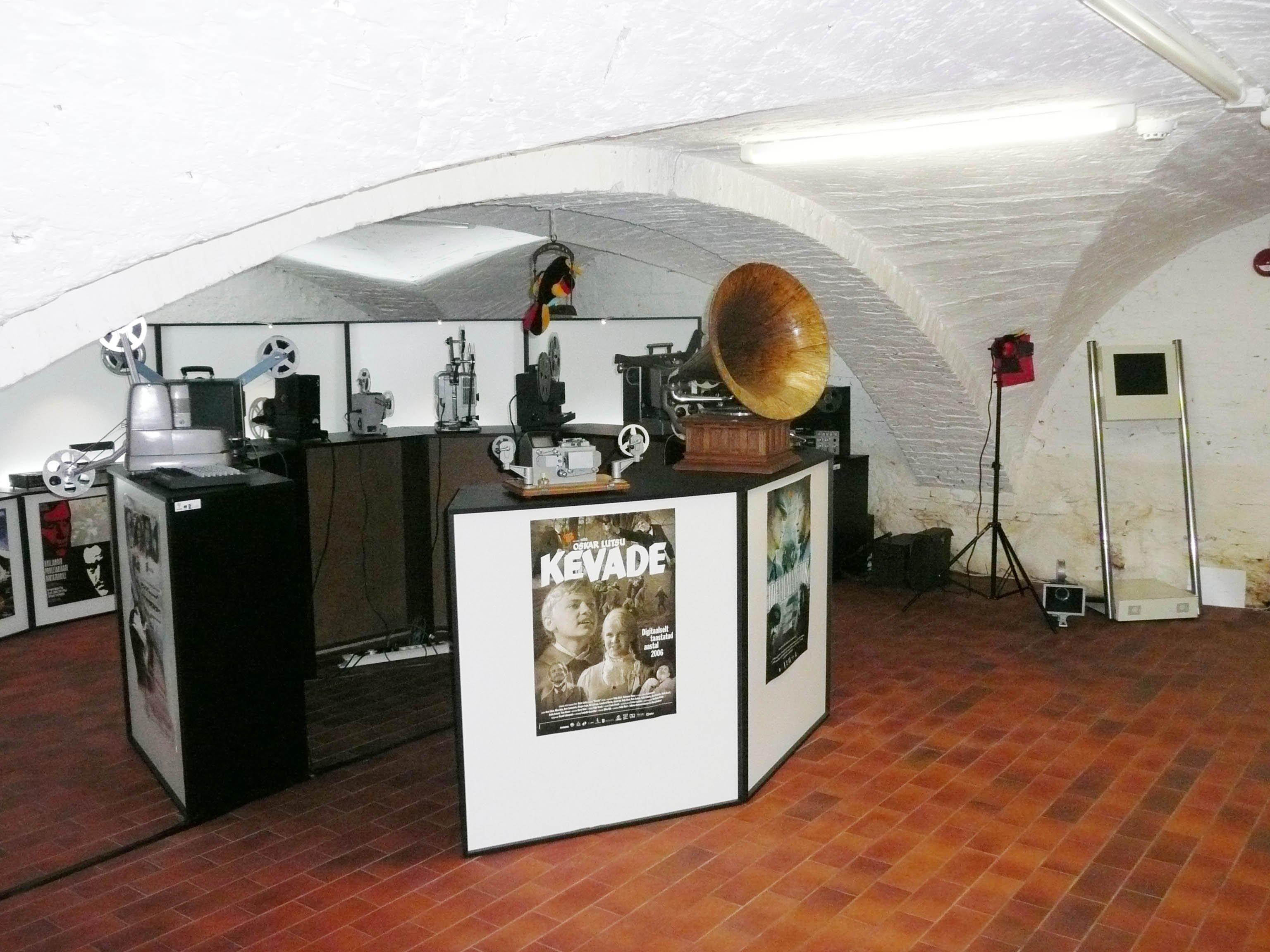 Mängufilm „Somnambuul“ (2003) - Kostüümikunstnik Mare Raidma - Foto Ago Ruus - Mare Raidma kogu