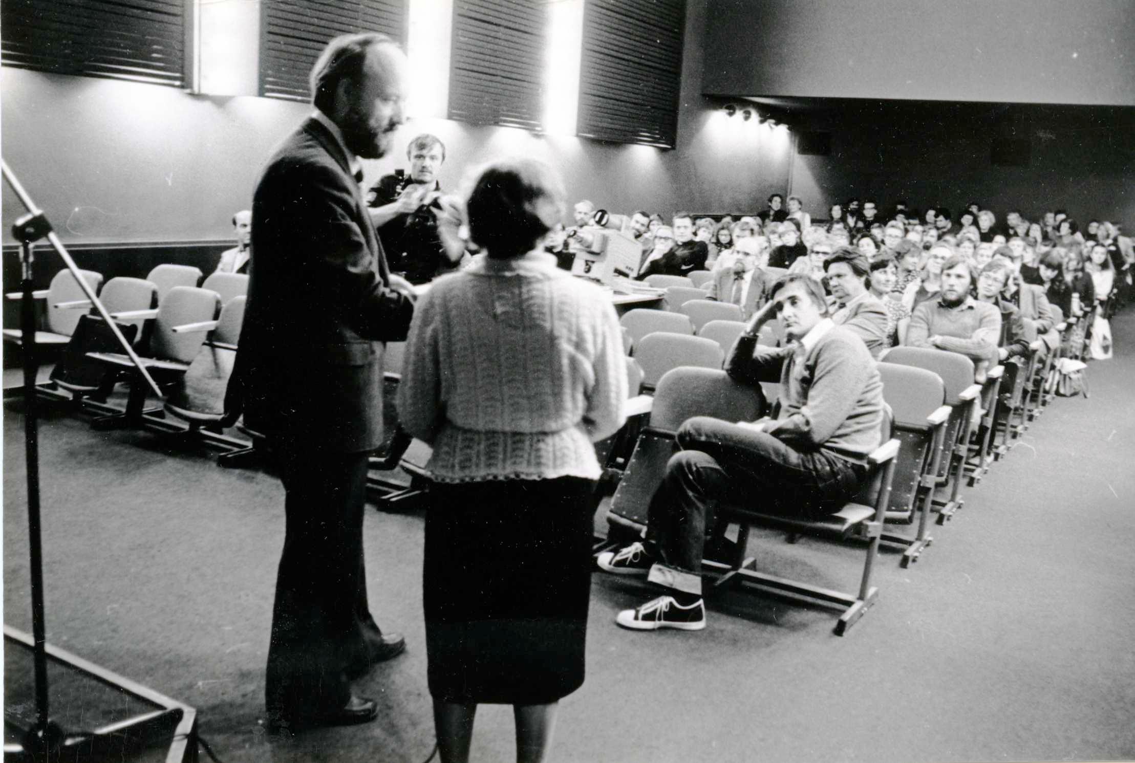 Kinomajas 1982. aastal. esiplaanil Jaan Ruus, esireas Tõnu Virve, tagaplaanil Raimund Penu